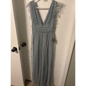 NWT Soieblu Elegant Embellished Tulle Evening Gown with Flutter Sleeves